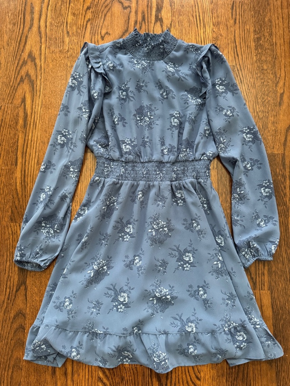 ☮️☮️ FOREVER 21 Blue Floral Smocked-Waist Long-Sleeve Dress